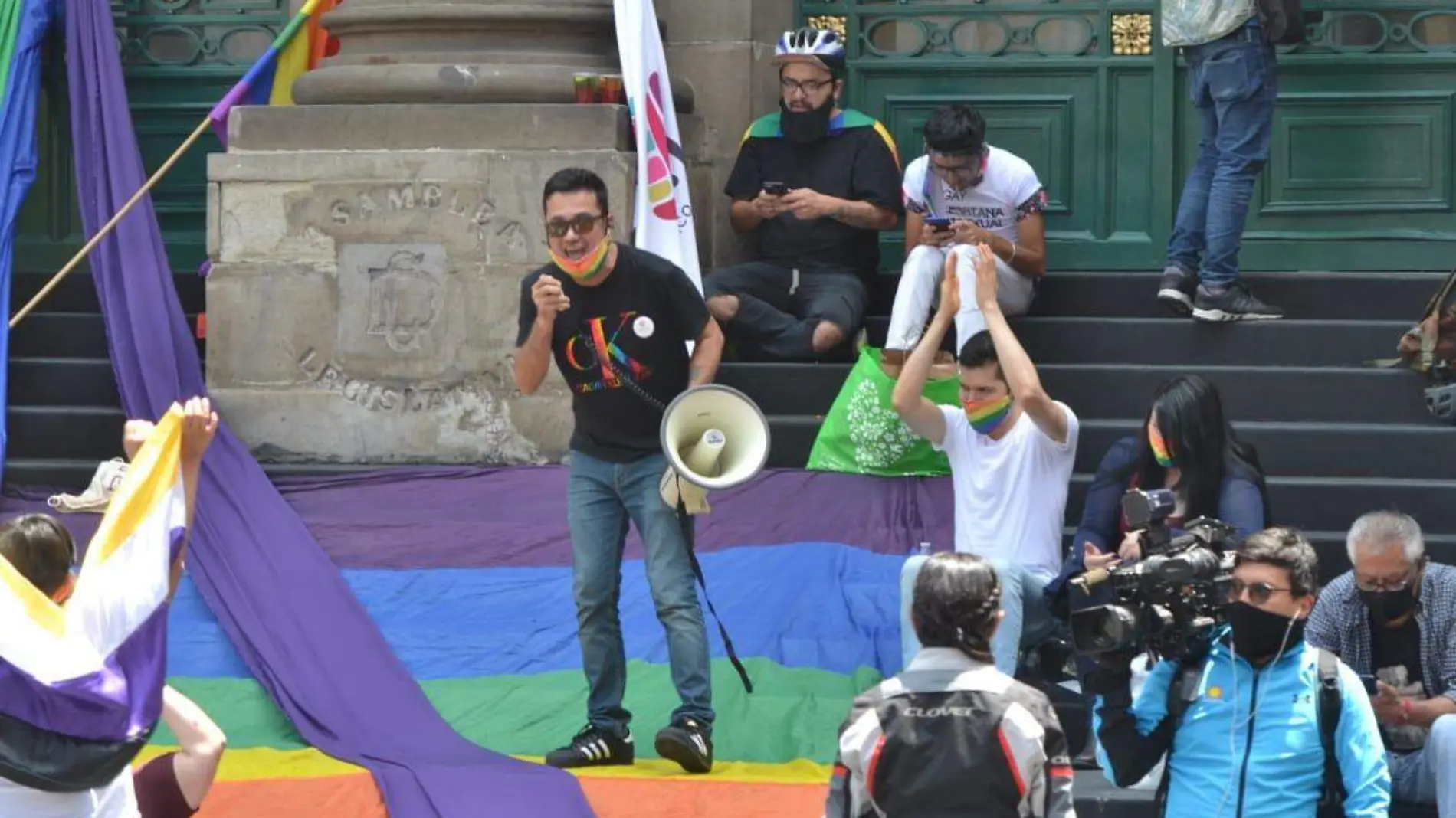 protesta lgbt congreso